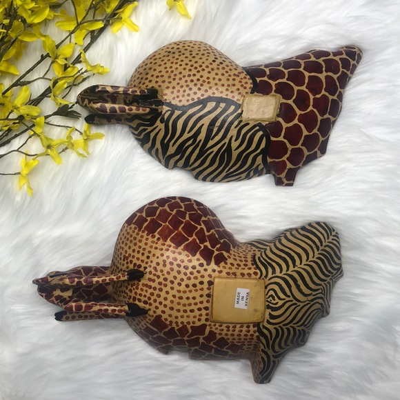 Wooden Handcrafted Giraffe Drinking Dish Set of 2 - Picture 8 of 11